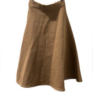 Oak Fort light tan/brown mid length skirt